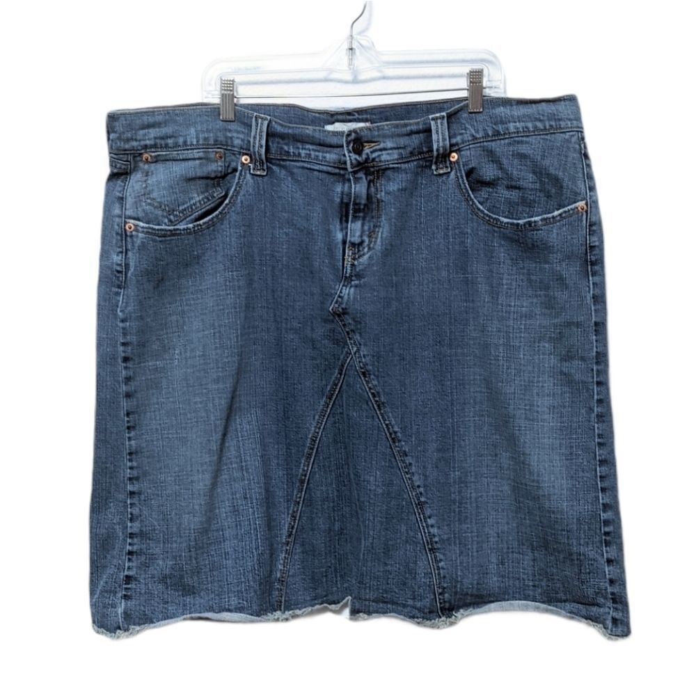 LEVI'S Raw Hem Denim Jean Skirt 22